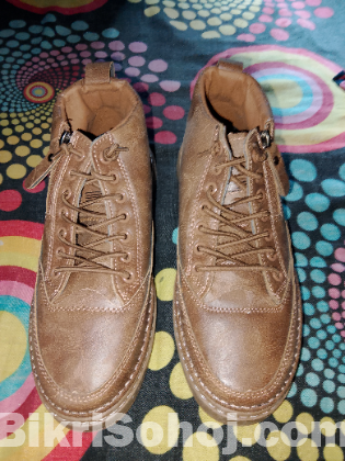 Boys Shoes,size 40